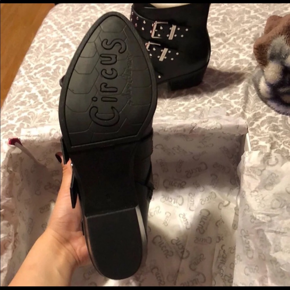 Black booties - Picture 6 of 6